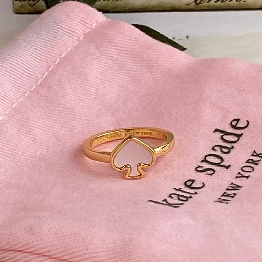 NEW KATE SPADE ♠️ PEARL SIGNATURE RING - 7 - Picture 6 of 9